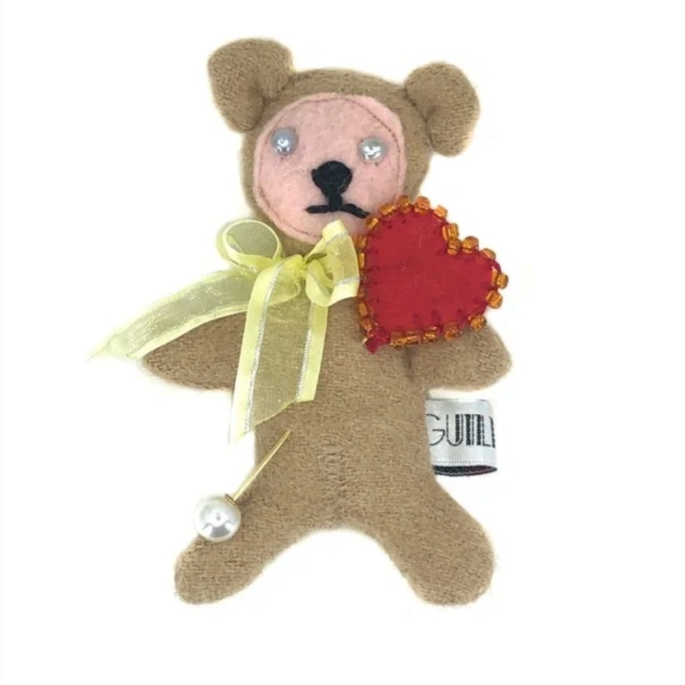 Love Struck Voodoo Bear: Elwyn